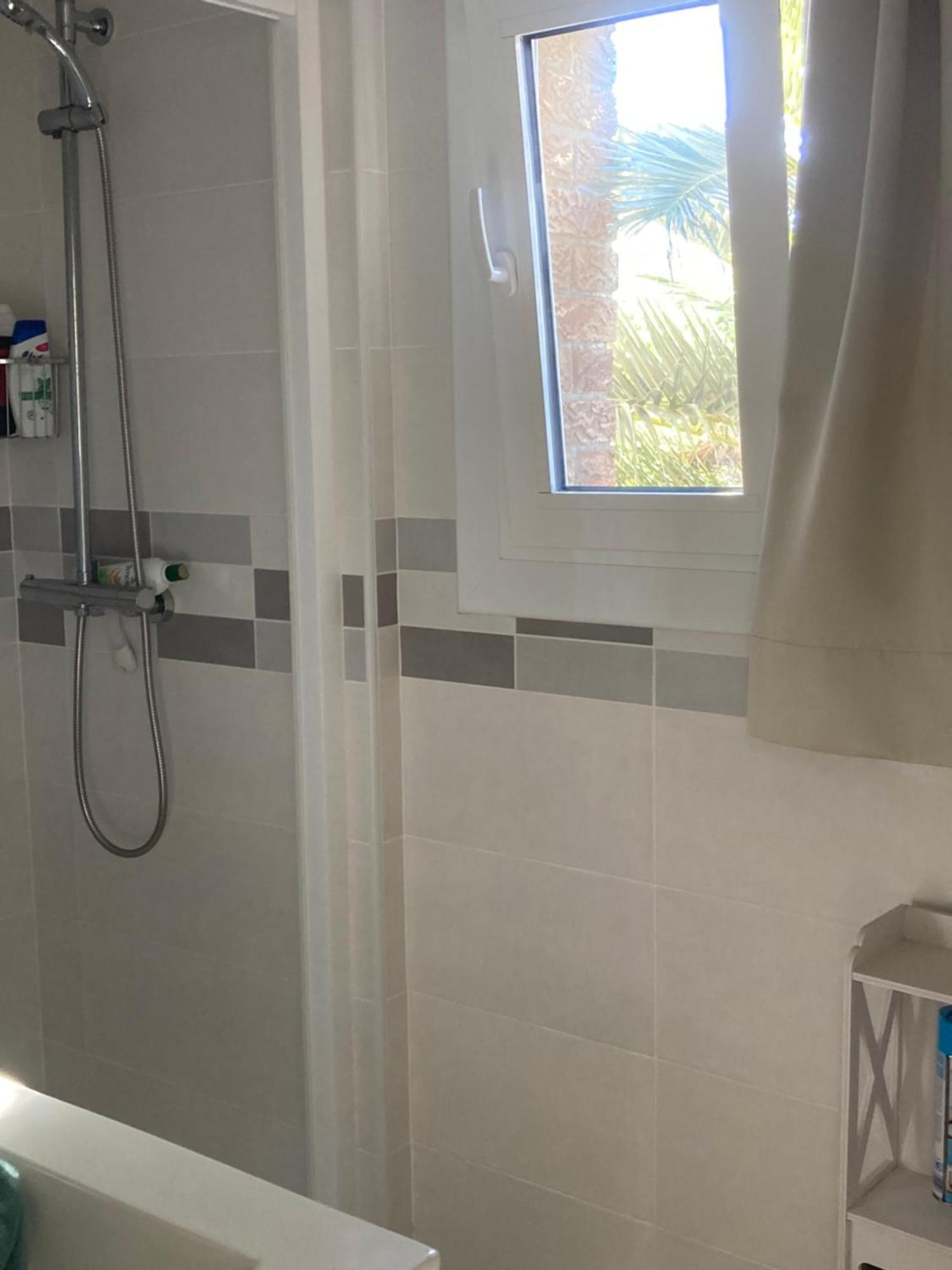 Appartement Vue Mer Avec Piscine Et Wifi Salou Extérieur photo