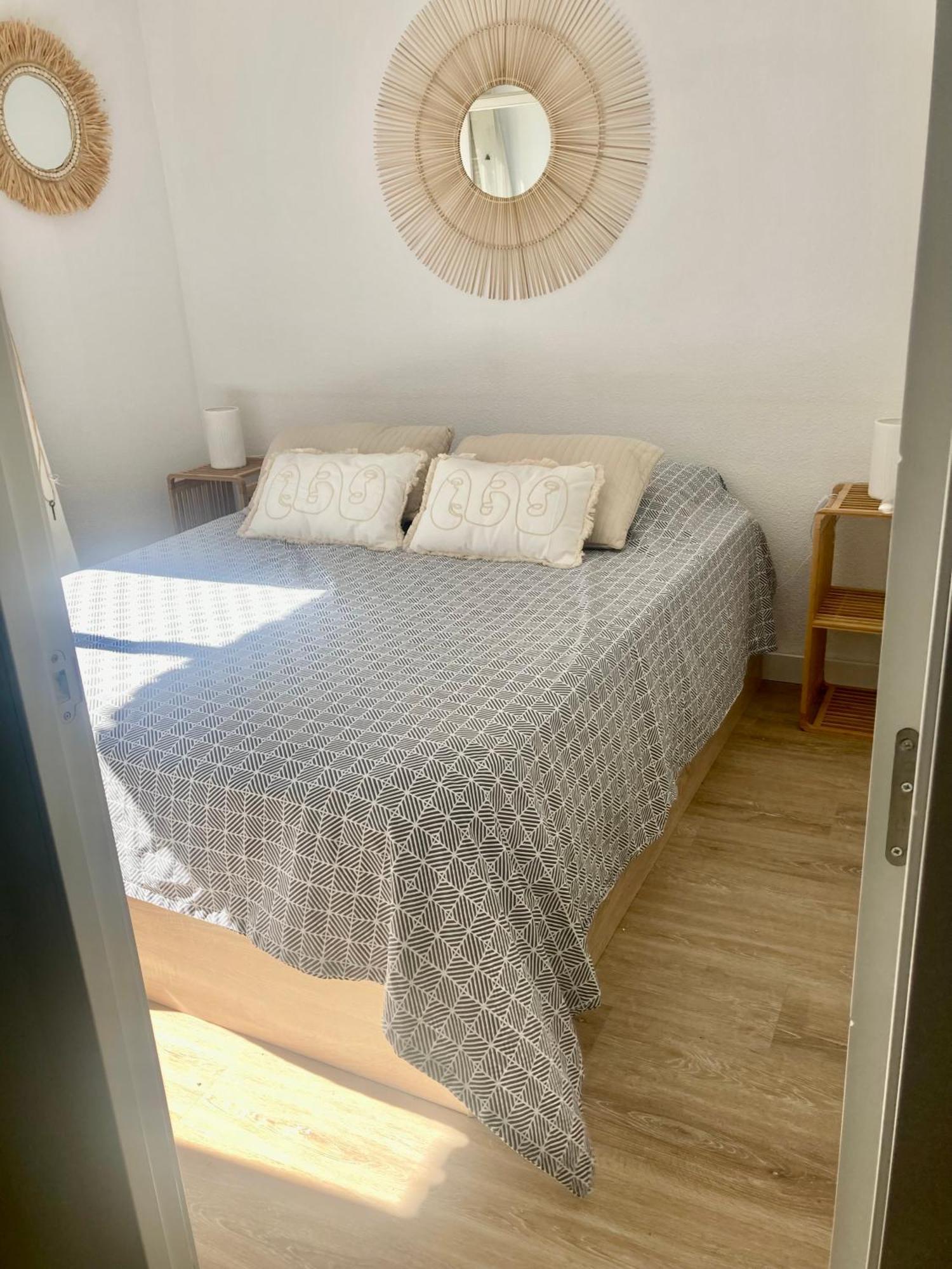 Appartement Vue Mer Avec Piscine Et Wifi Salou Extérieur photo